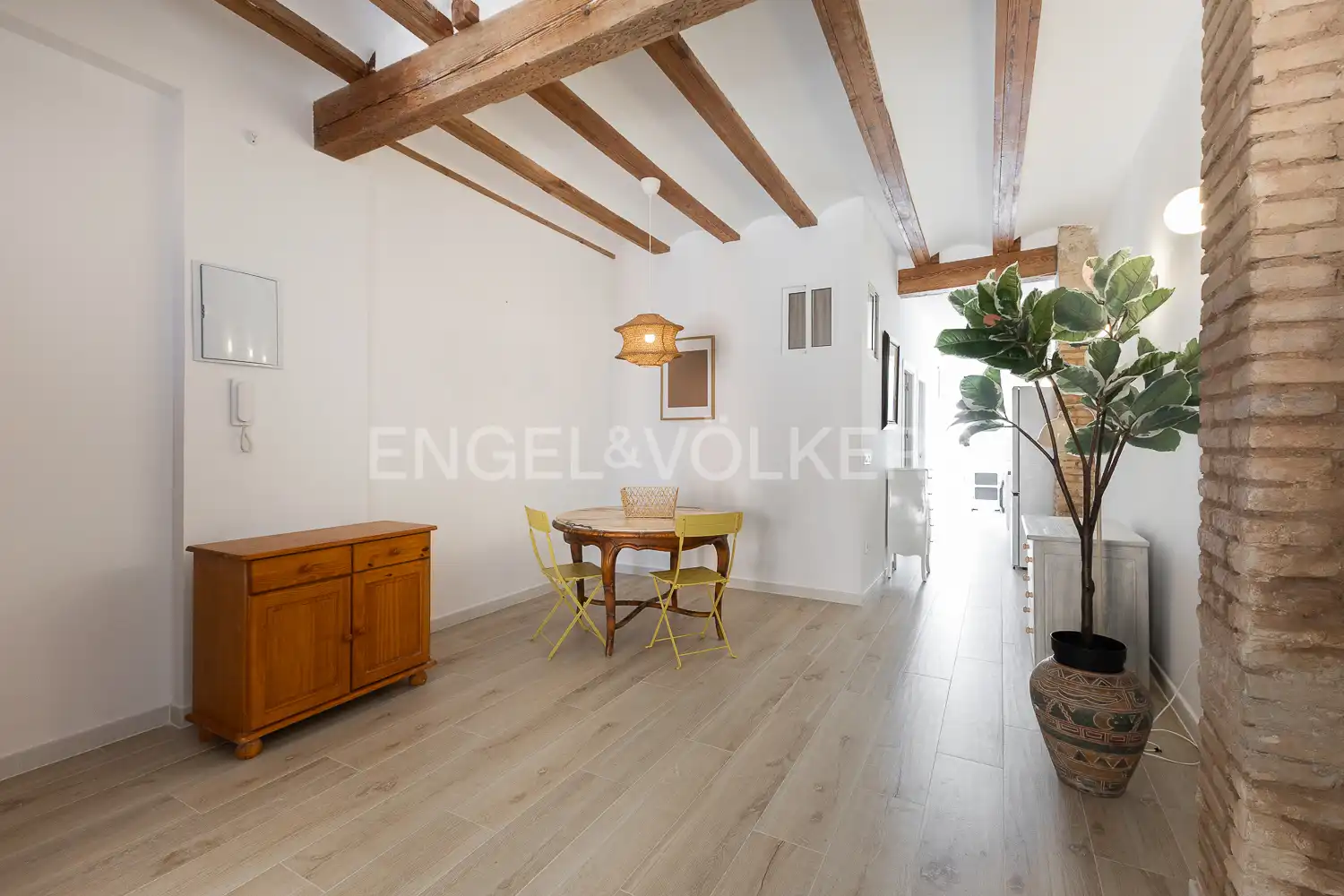 Sala d'estar de Pis de lloguer en Valencia amb Aire condicionat, Calefacció i Parquet