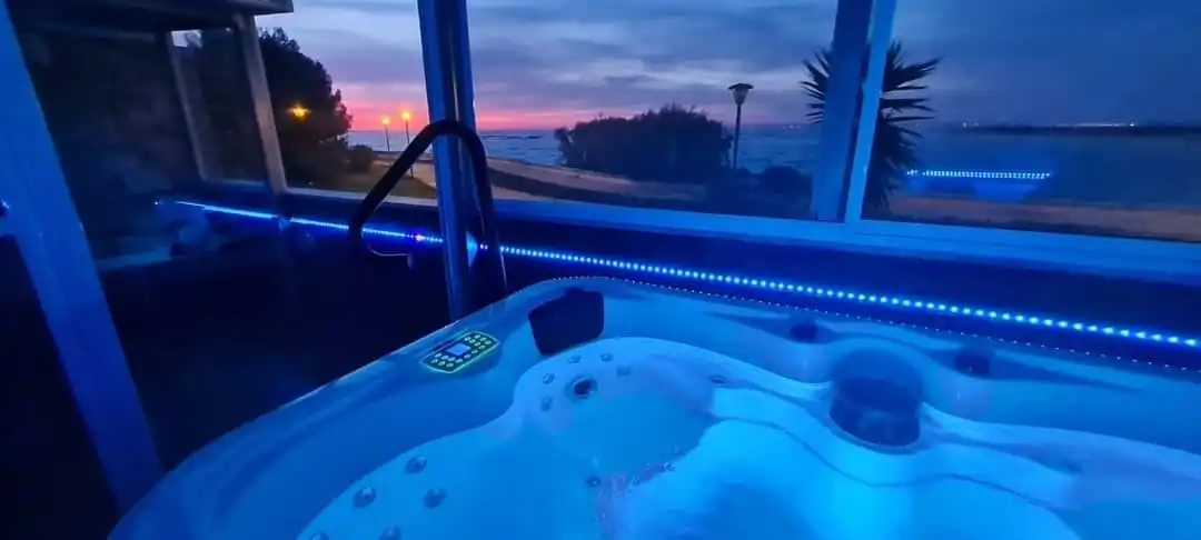 Piscina de Pis en venda en Puerto Real amb Terrassa i Jacuzzi