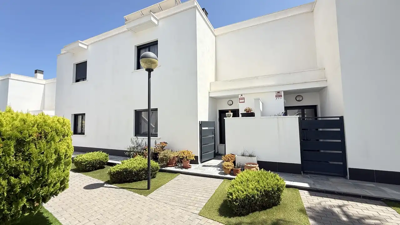 Adossat en venda a Orihuela Costa