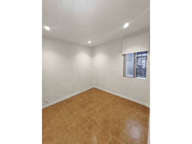 Piso en Venta en Calle Oudrid en Bellas Vistas