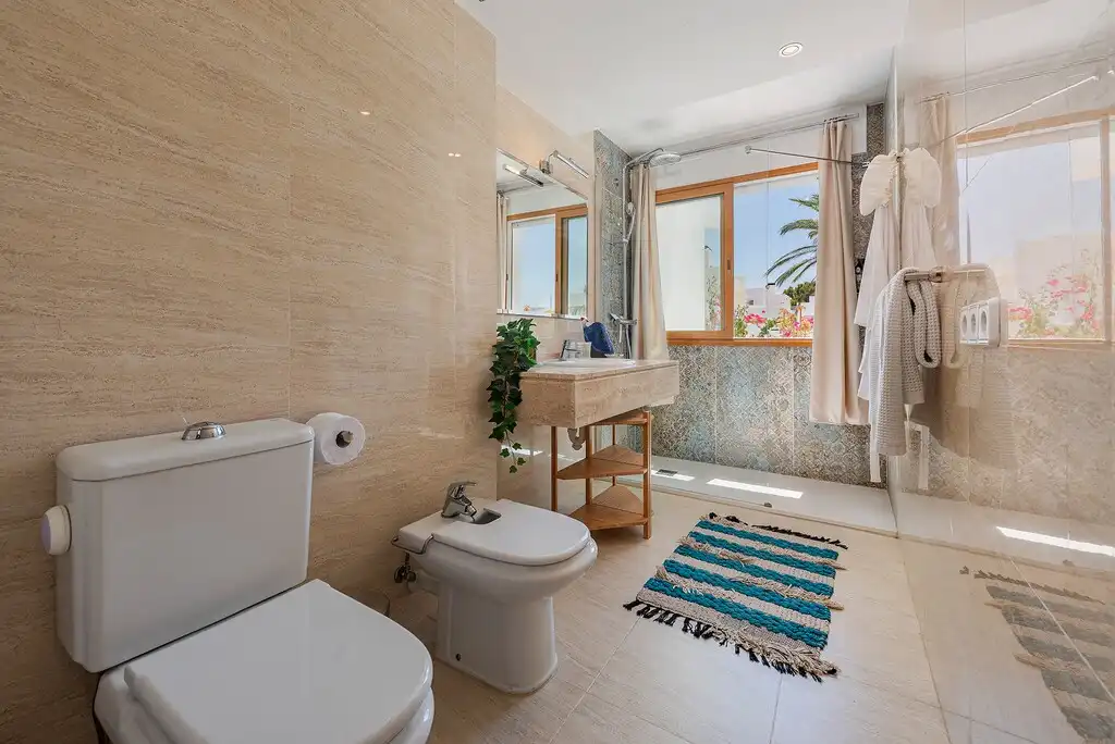 Bathroom of Detached homes for sale in Pollença  with Air Conditioner, Private garden and Terrace