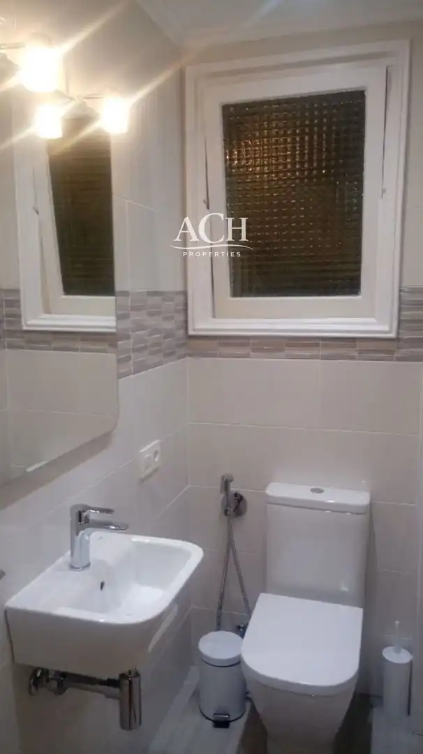 Badezimmer von Wohnung zur Miete in Bilbao  mit Heizung, Terrasse und Möbliert