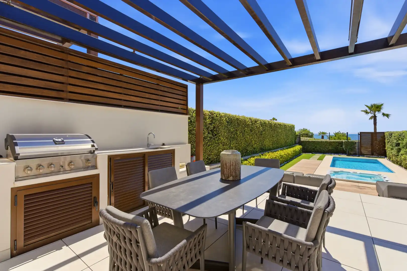 Terrassa de Casa adosada en venda en Estepona amb Aire condicionat, Jardí privat i Terrassa