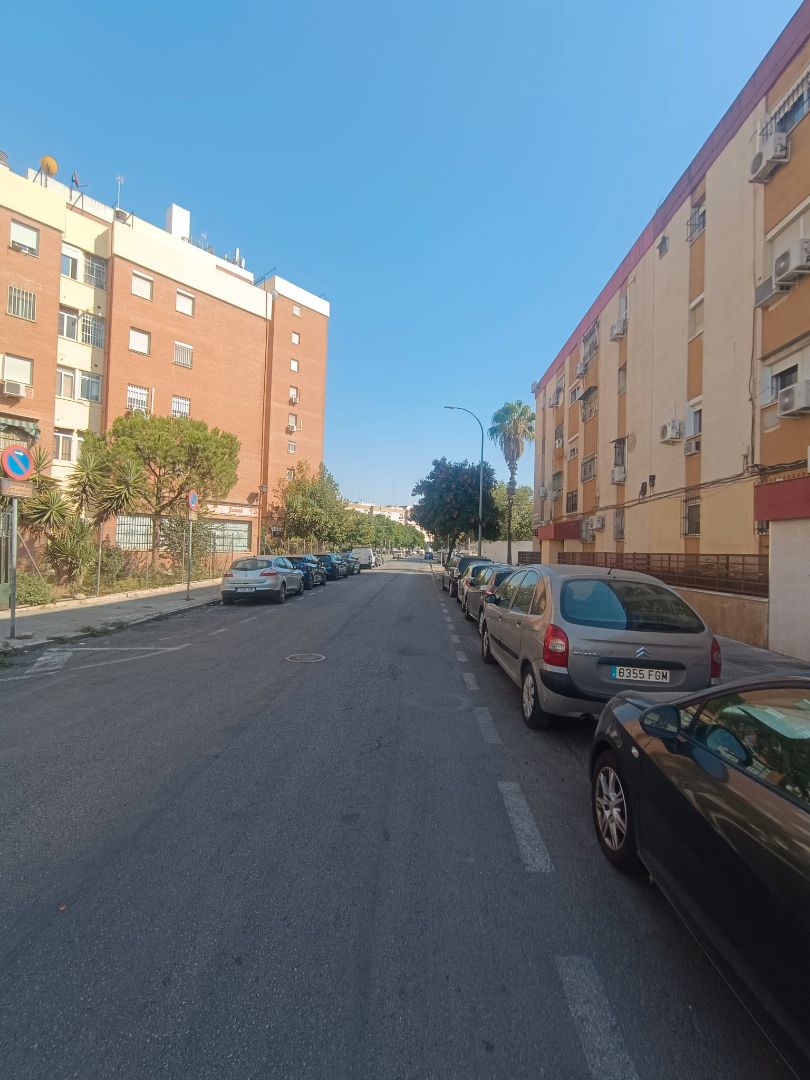 Vista exterior de Pis en venda en  Sevilla Capital
