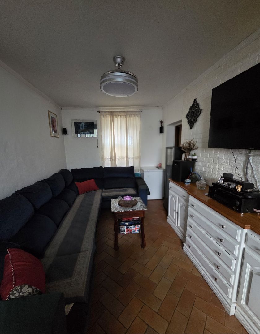 Sala d'estar de Casa adosada en venda en  Córdoba Capital amb Jardí privat, Terrassa i Moblat