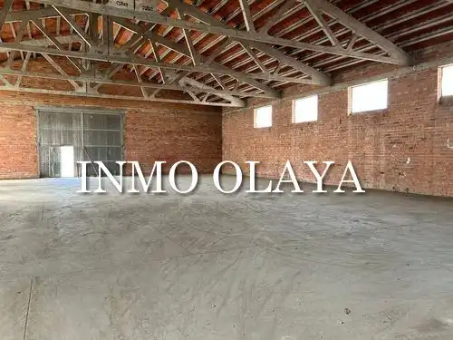 Nau industrial en venda a Calaf