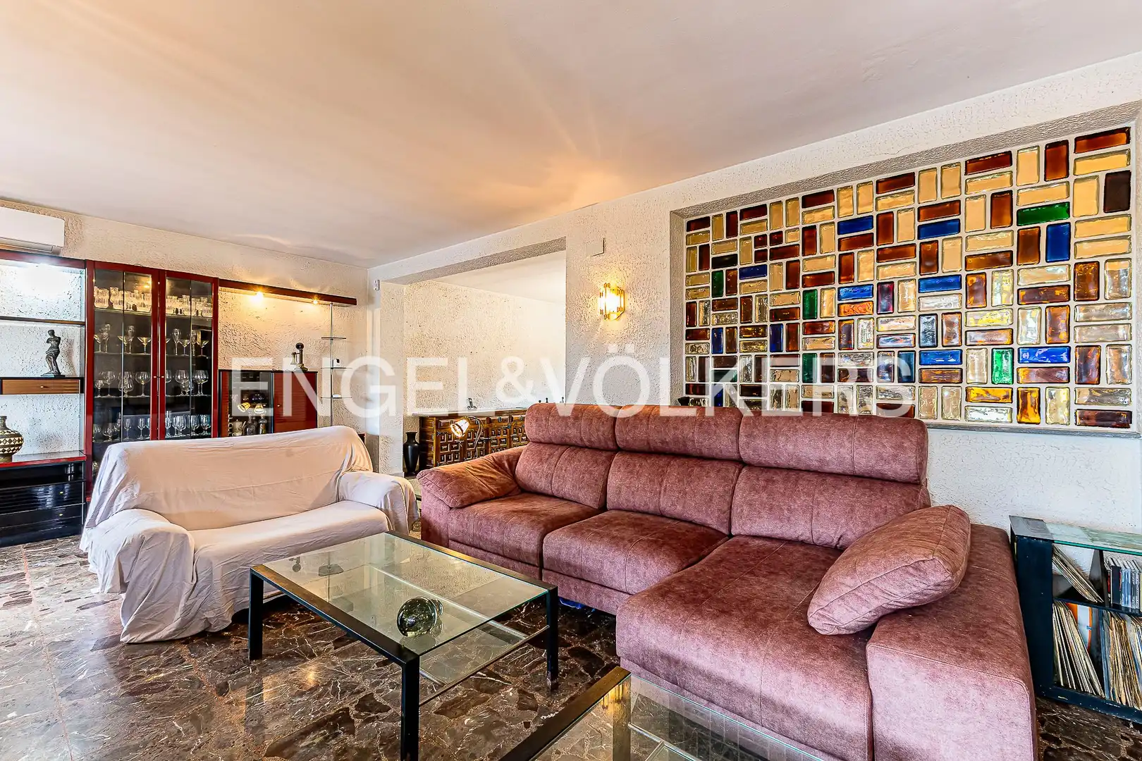 Living room of Houses for sale in Cubelles  with Air Conditioner, Heating and Private garden
