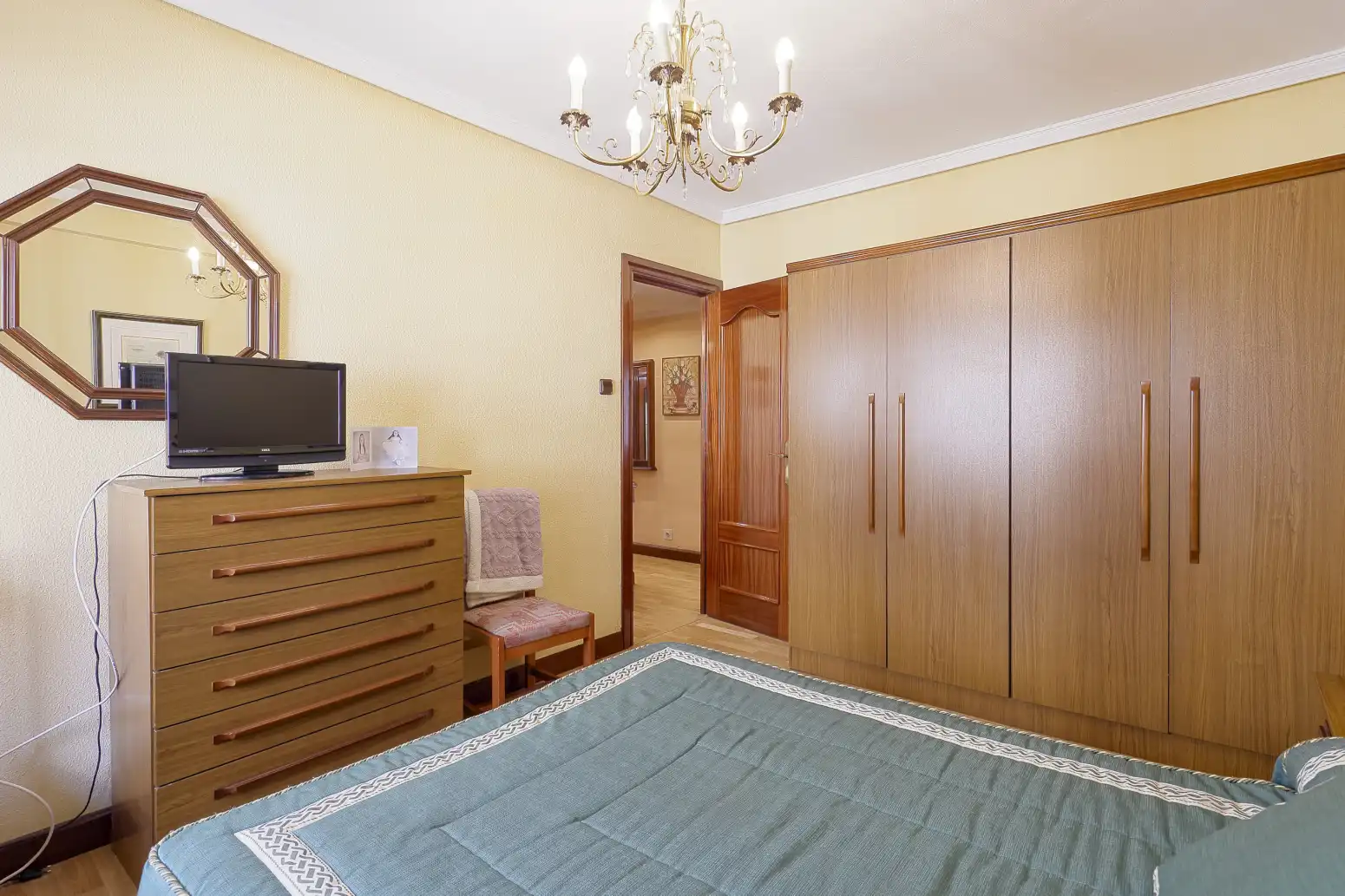 Schlafzimmer von Wohnung zum Verkauf in Gijón  mit Heizung und Möbliert