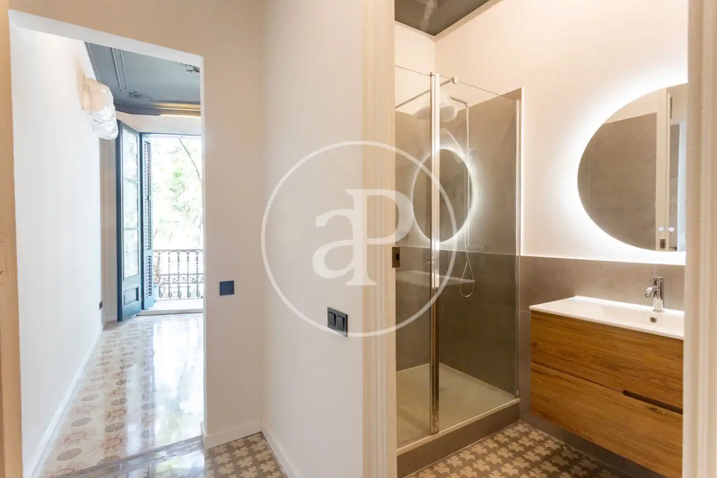 Baño de Piso de alquiler en Barcelona con Aire acondicionado, Calefacción y Terraza