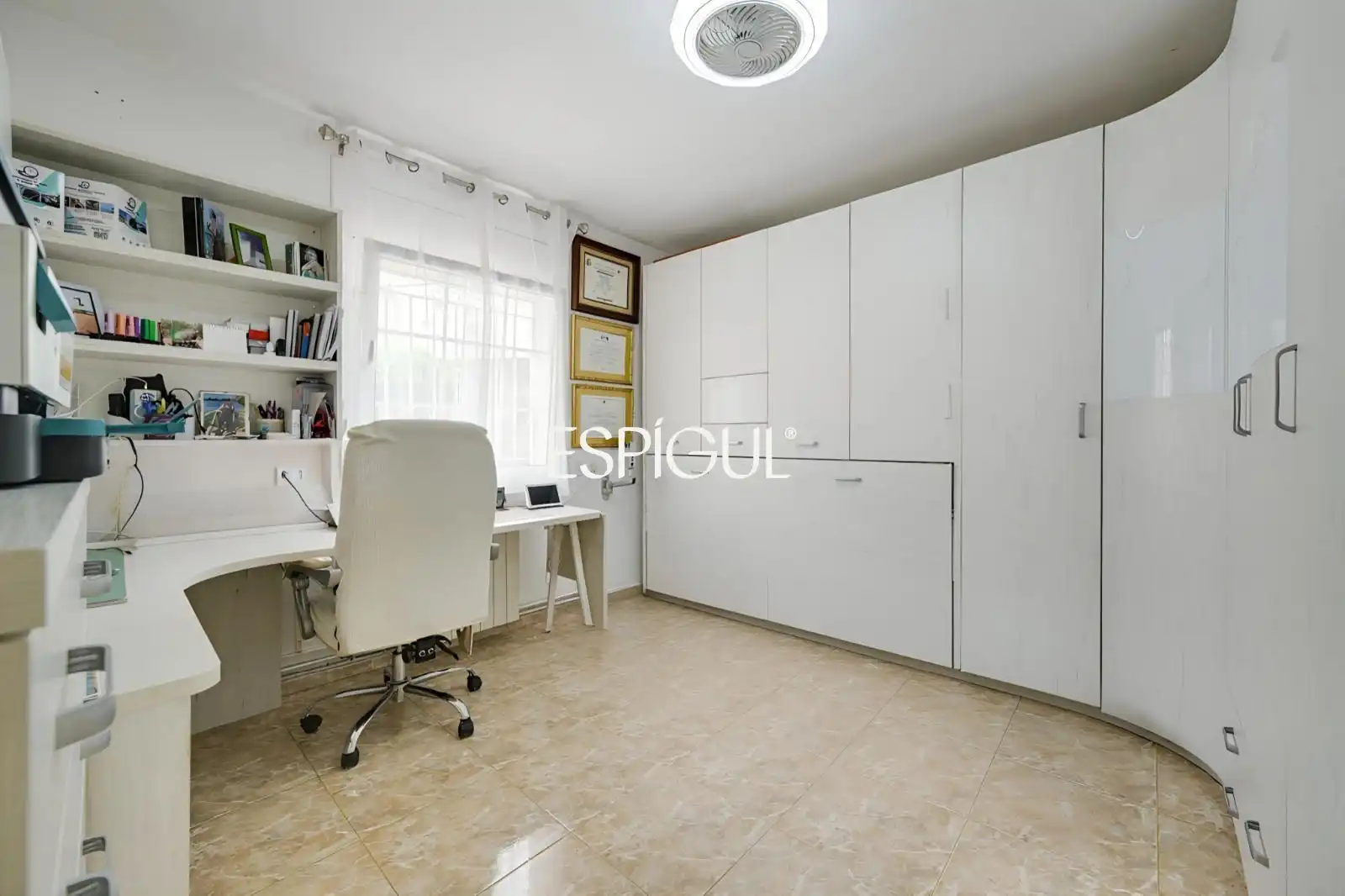 Bedroom of Houses for sale in Rubí  with Air Conditioner, Heating and Terrace