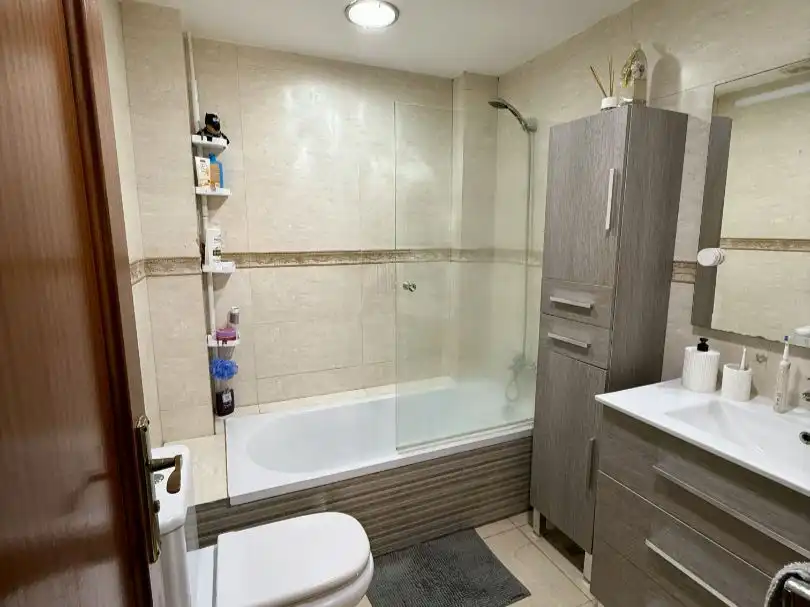 Bathroom of Flat for sale in  Melilla Capital  with Air Conditioner and Terrace