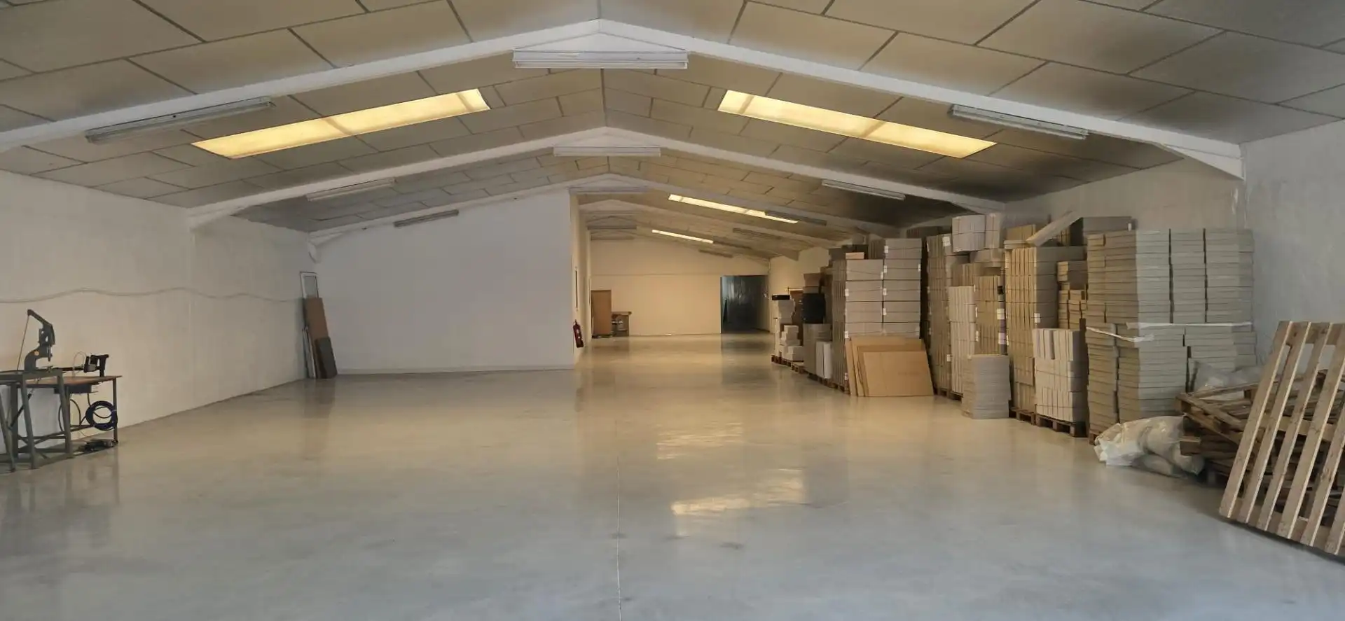 Nave industrial de alquiler en Aspe