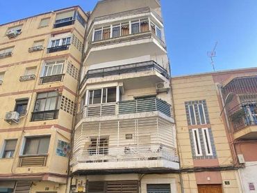 Pis en venda a Calle HUMILLADERO 3