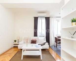 Living room of Apartment to rent in  Madrid Capital  with Air Conditioner, Heating and Parquet flooring