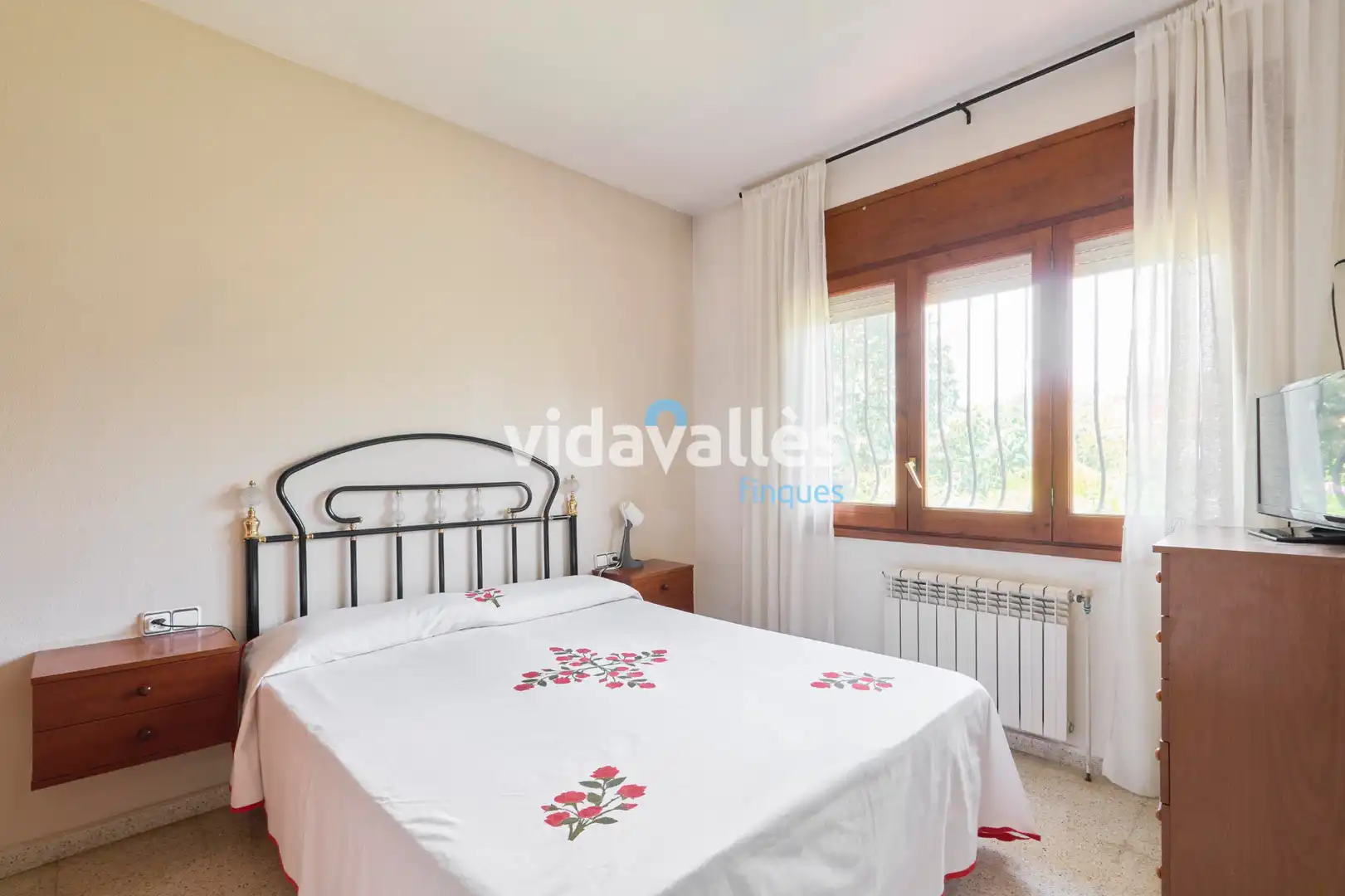 Casa amb piscina en venda a Carrer del Montseny, imagen 19