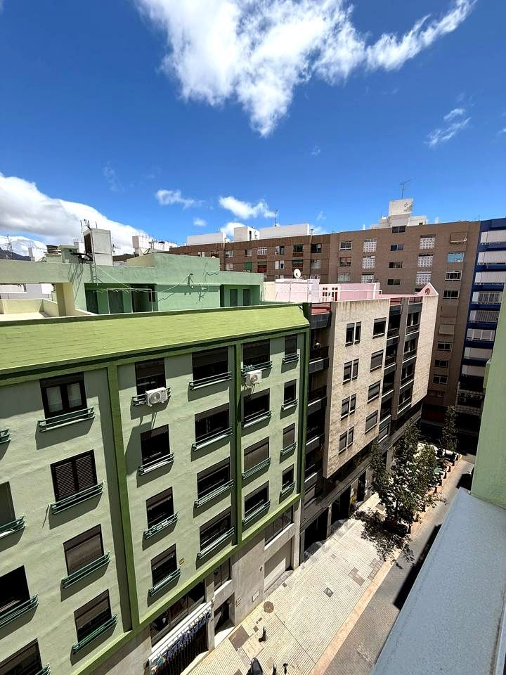 Vista exterior de Pis de lloguer en  Santa Cruz de Tenerife Capital amb Balcó