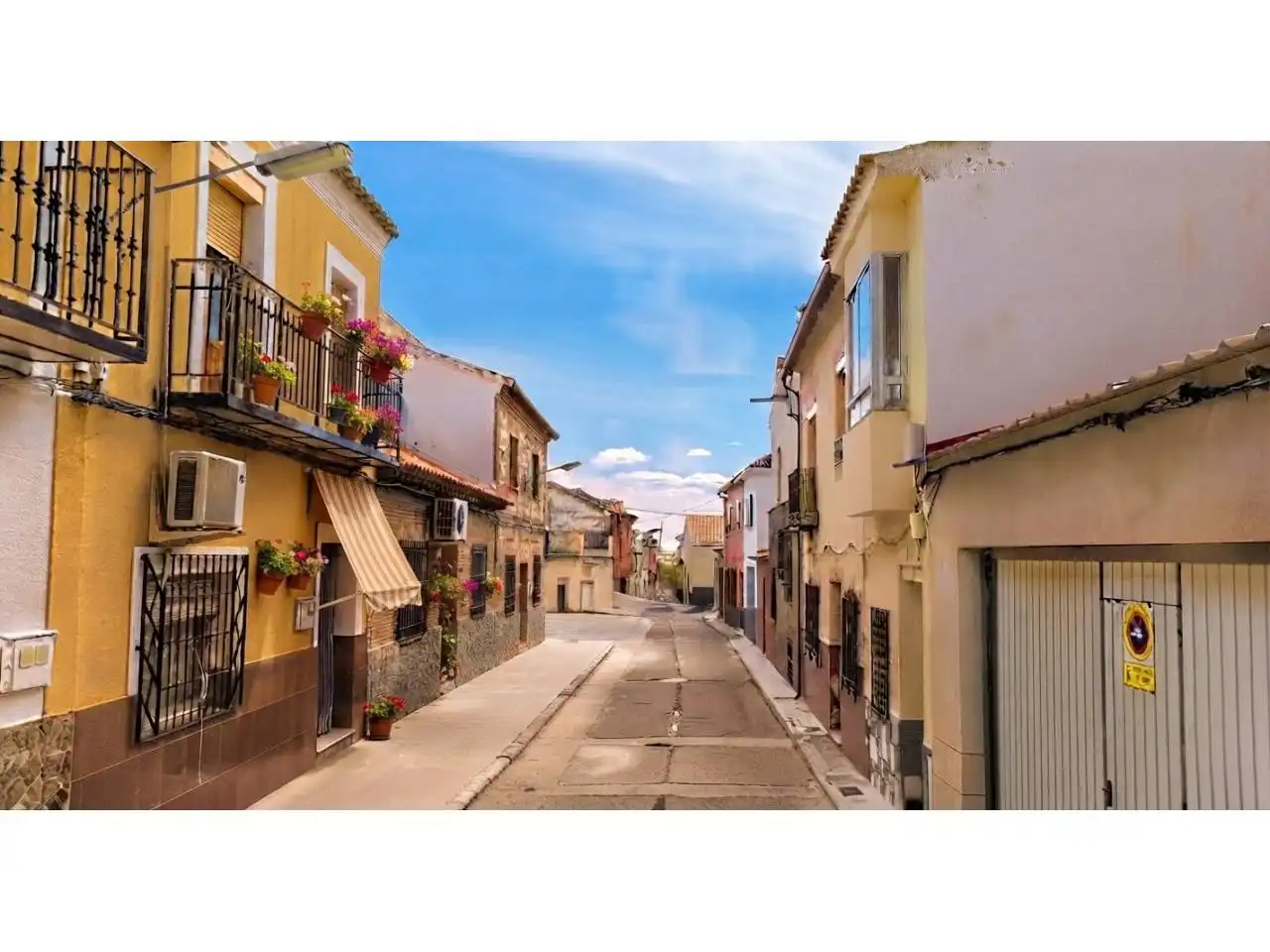 Casa a schiera in vendita a Calle Solares 10