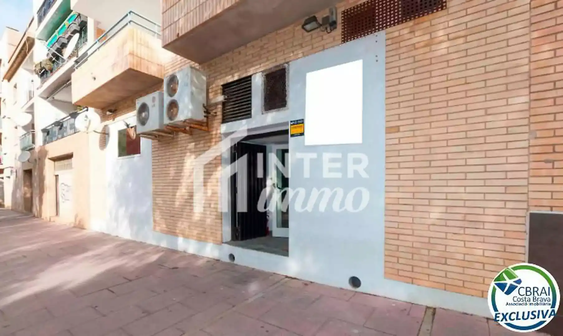 Locale commerciale in vendita a Calle Puig Rom 106, imagen 3