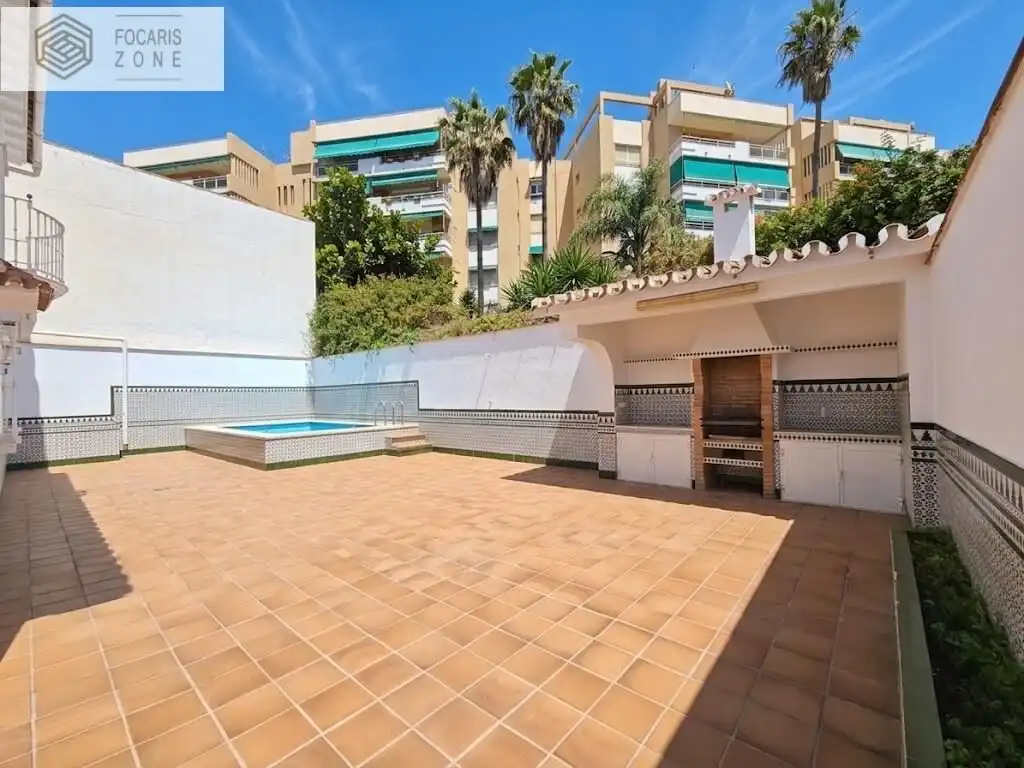 Terrassa de Casa o xalet en venda en Málaga amb Aire condicionat, Calefacció i Terrassa