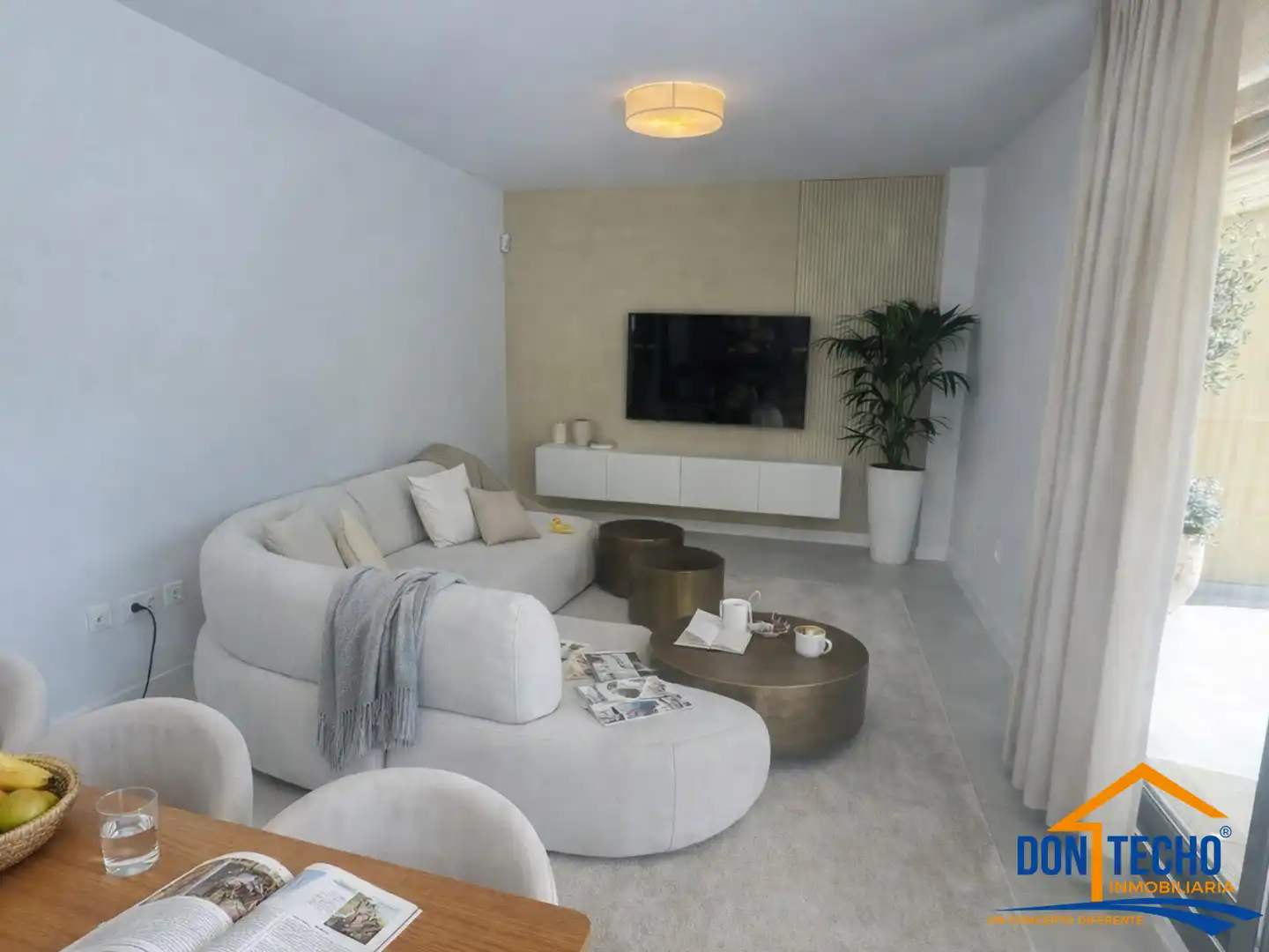 Living room of Flat for sale in Casares  with Air Conditioner, Terrace and Storage room