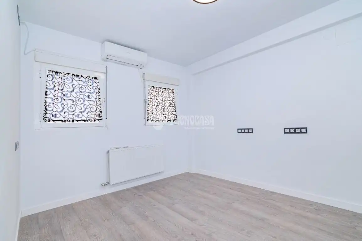 Habitación de Piso en venta en Granada