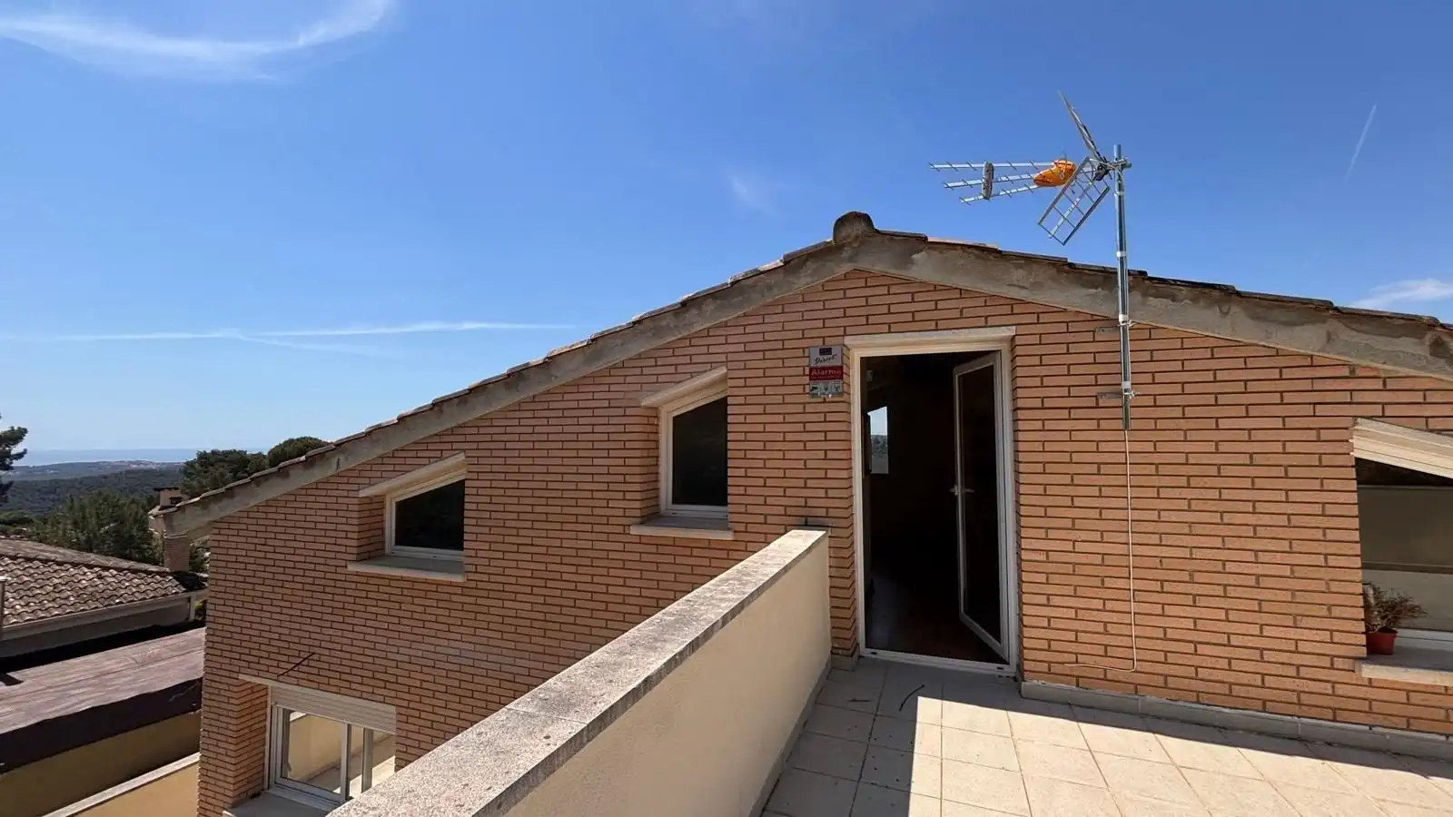 Terrassa de Casa o xalet en venda en Olivella amb Piscina