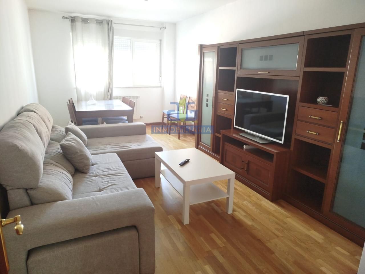 Living room of Flat for sale in Villaquilambre  with Heating, Parquet flooring and Terrace