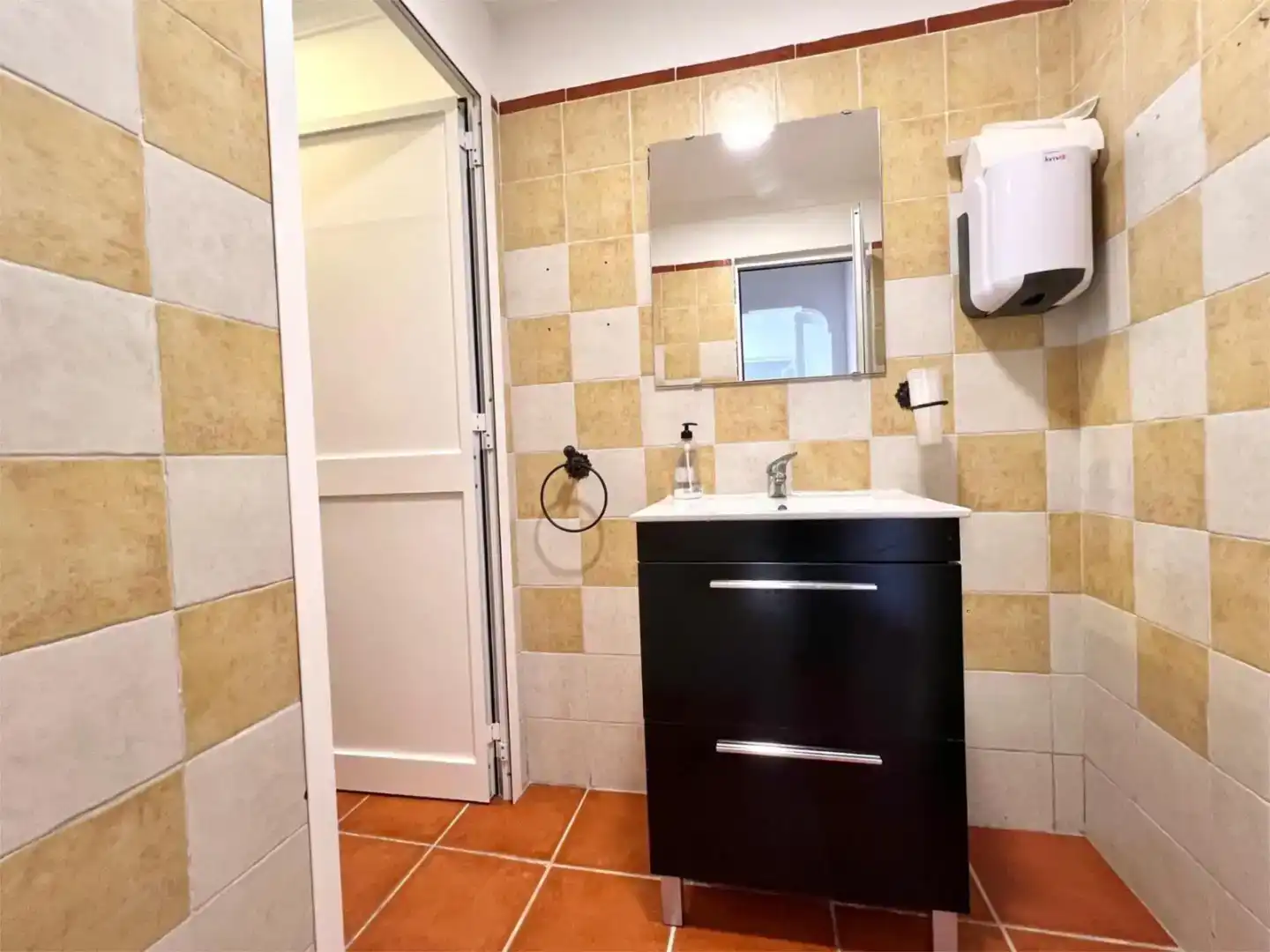 Baño de Local en venta en Medina Sidonia