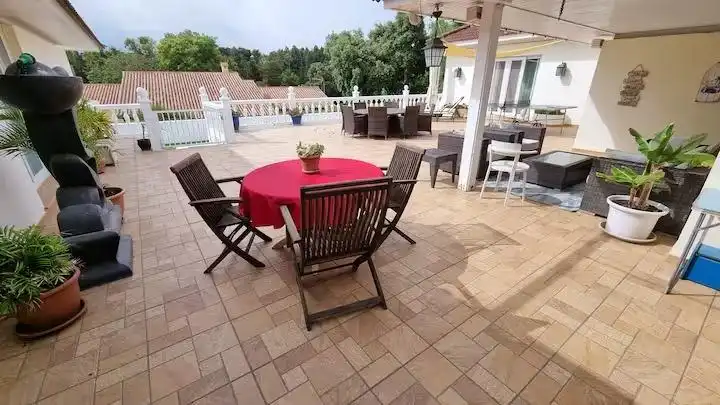 Villa mit Pool zum Verkauf in Sotogrande Costa, imagen 4
