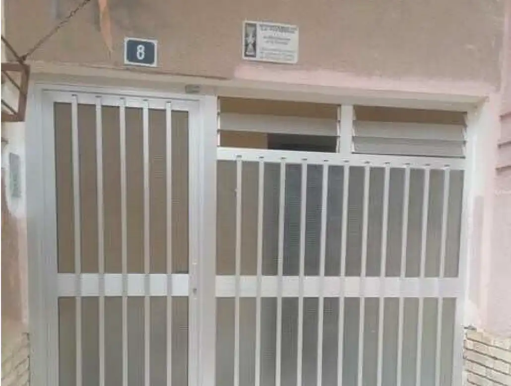 Casa en venda a CL. BENIMANTELL, 8 8, imagen 3