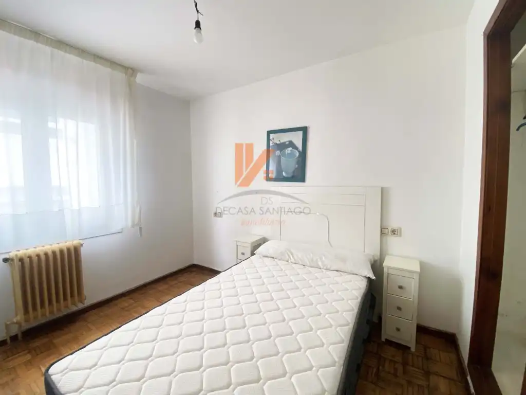 Habitación de Apartamento en venta en Santiago de Compostela 
