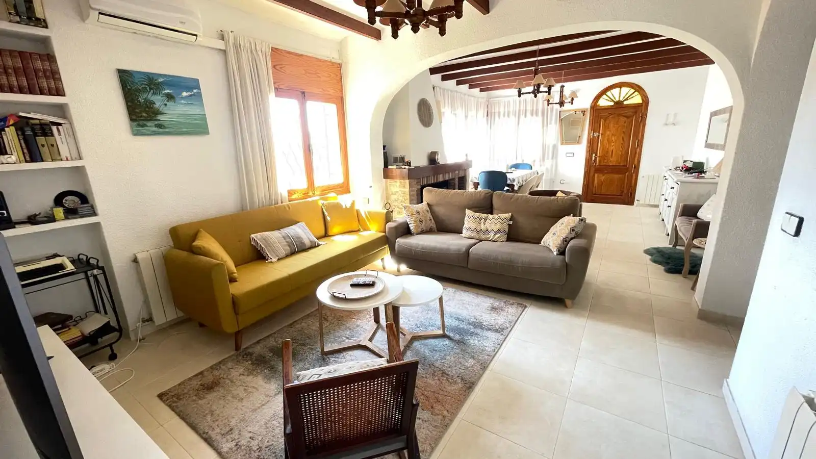 Sala d'estar de Casa o xalet de lloguer en El Campello amb Aire condicionat, Calefacció i Jardí privat