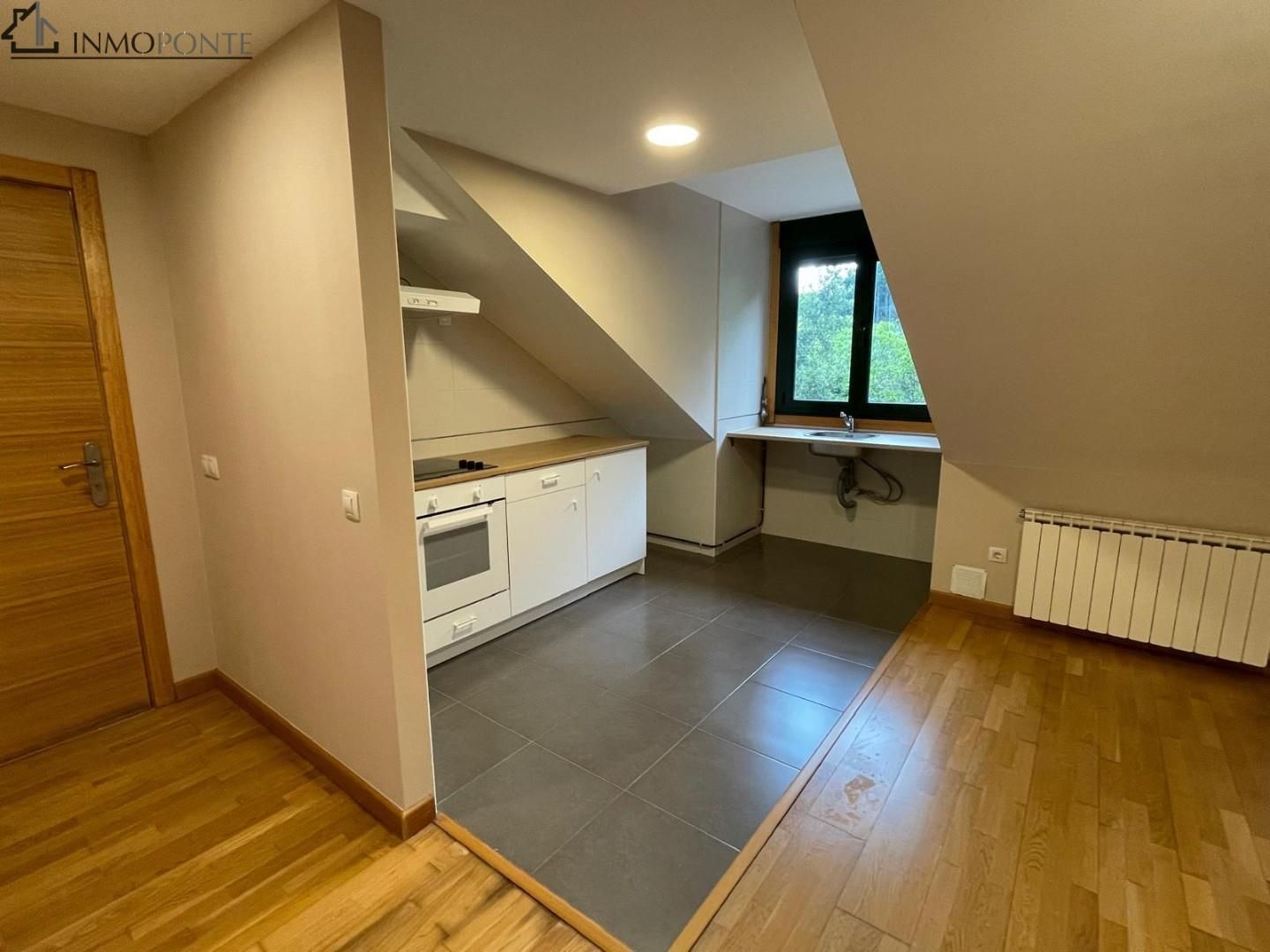 Cuina de Apartament en venda en Moraña