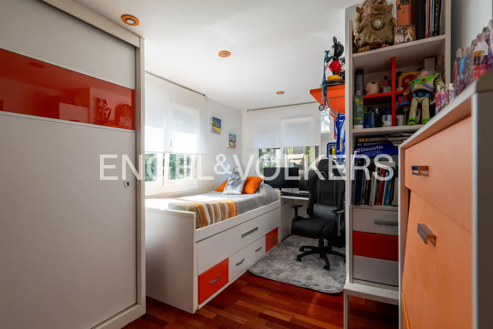 Bedroom of Flat for sale in Donostia - San Sebastián   with Air Conditioner, Heating and Private garden