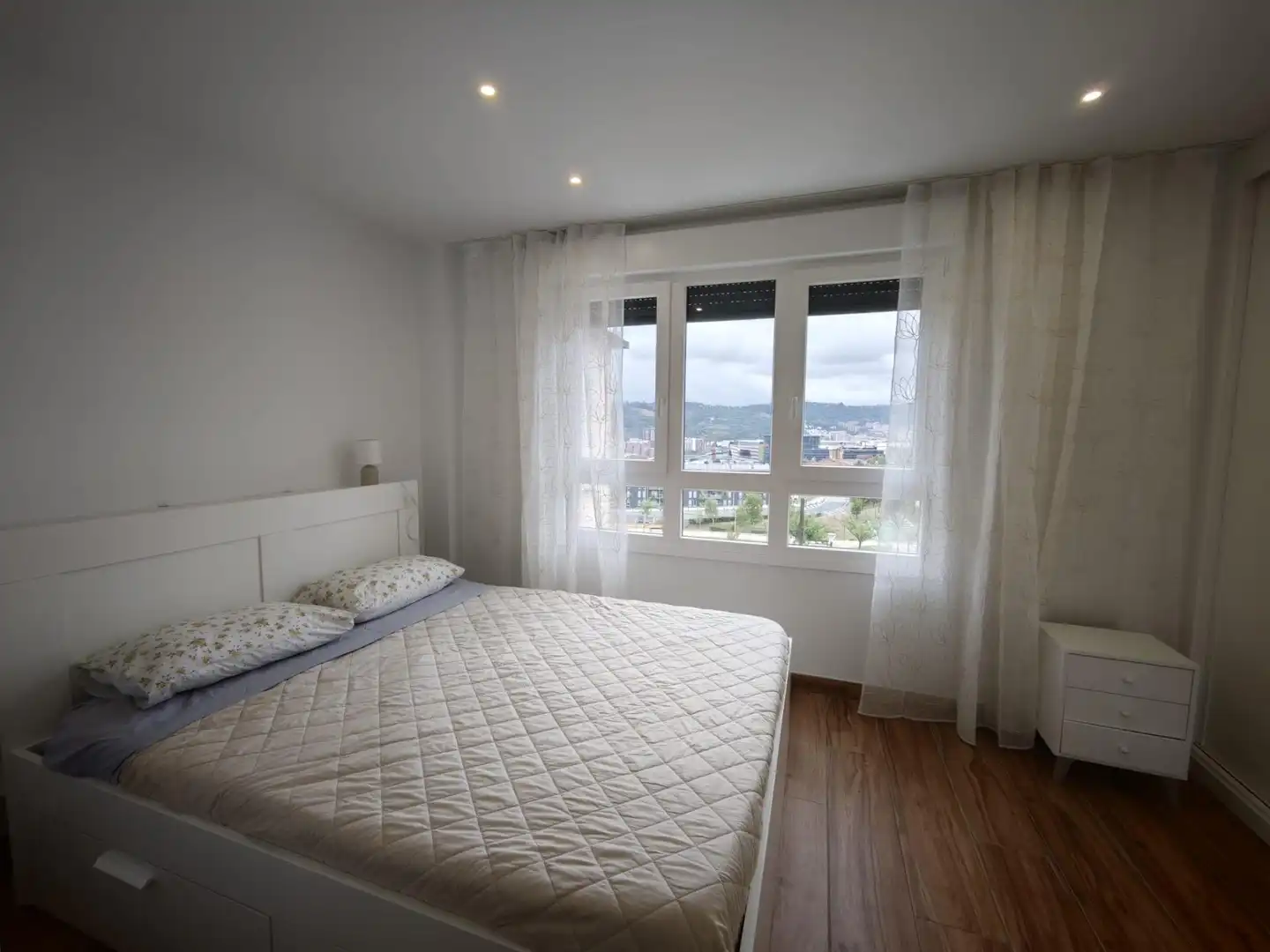 Bedroom of Flat for rent in Basurtu - Zorrotza
