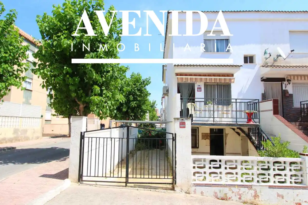 Exterior view of Houses for sale in Oropesa del Mar / Orpesa  with Air Conditioner and Terrace