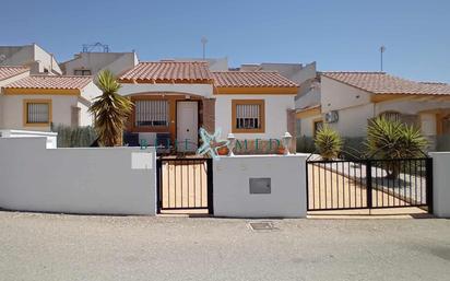 Vista exterior de Casa o xalet en venda en Mazarrón amb Aire condicionat i Terrassa