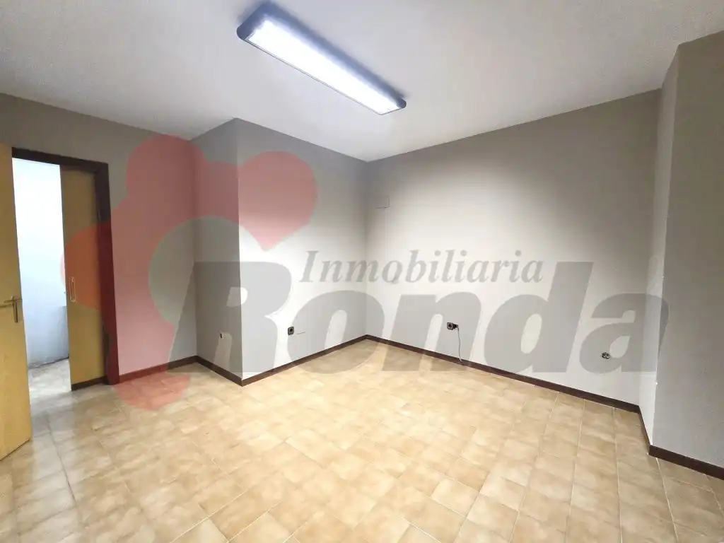 Ufficio con ascensore in affitto a Centro - Recinto Amurallado, imagen 5