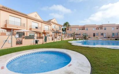 Vista exterior de Apartament en venda en Chiclana de la Frontera amb Terrassa