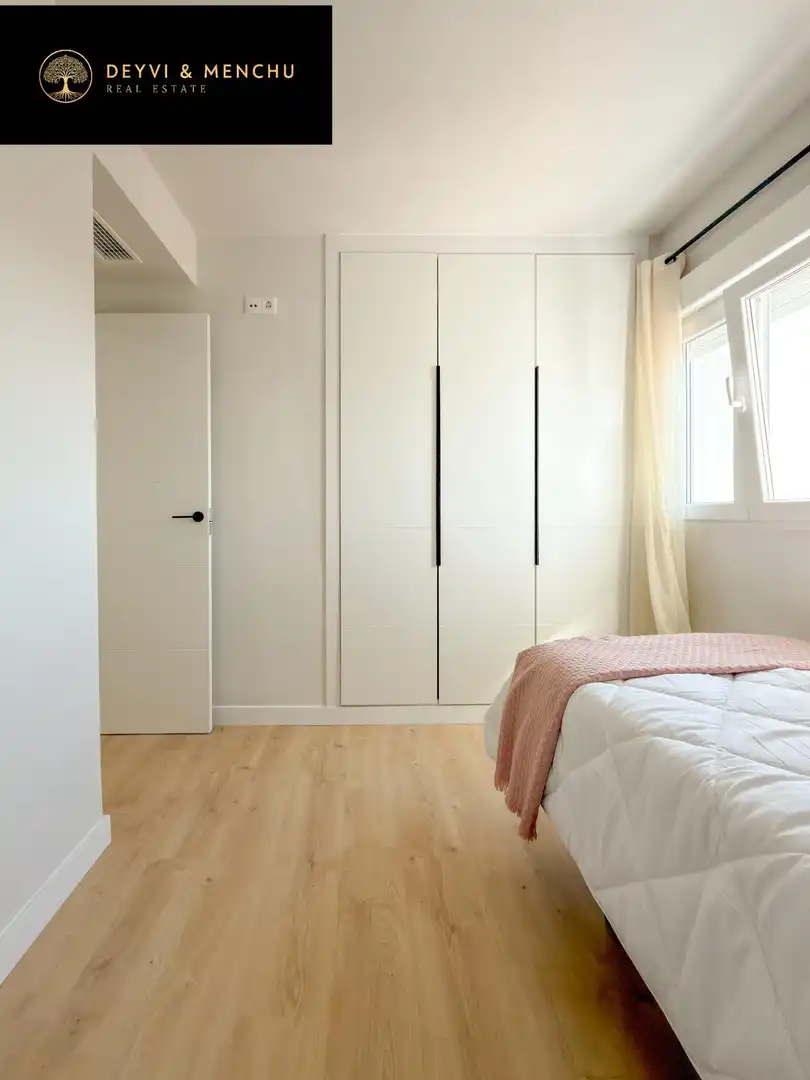 Schlafzimmer von Wohnung zum Verkauf in Madrid mit Klimaanlage, Heizung und Möbliert