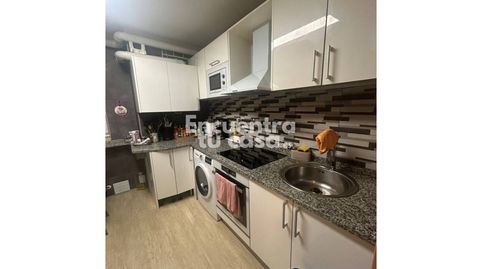 Foto 2 de Piso en venta en Avenida Huetos, Sansomendi, Vitoria - Gasteiz