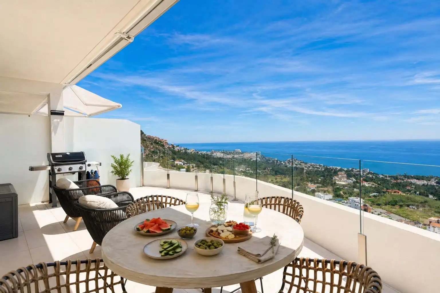 Terraza de Ático en venta en Benalmádena con Jardín privado, Alarma y Piscina comunitaria