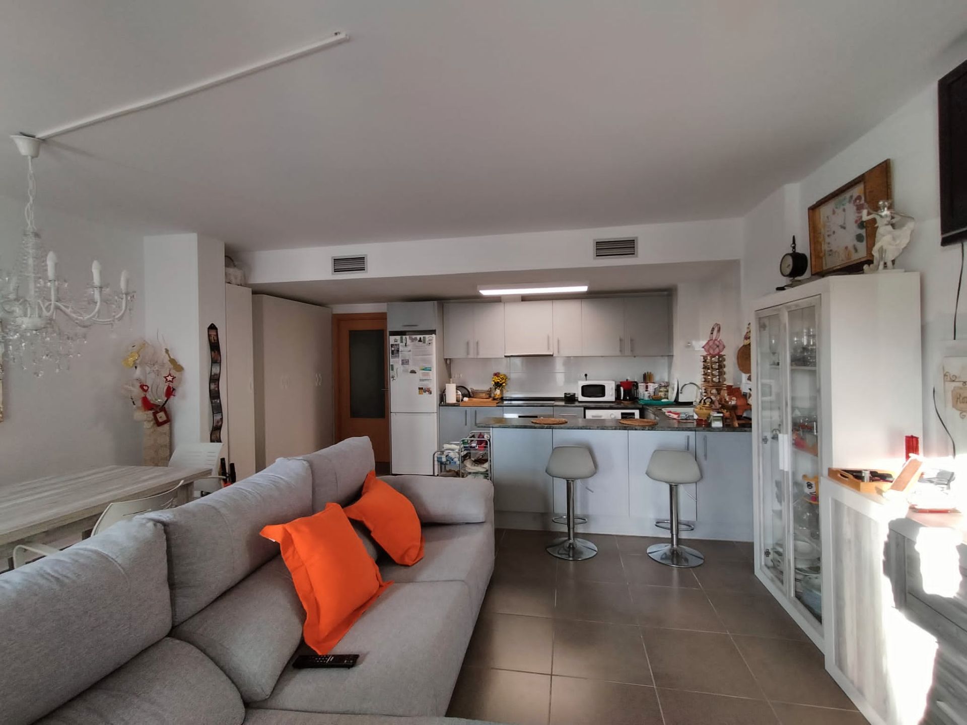 Sala d'estar de Pis en venda en Vinaròs amb Aire condicionat, Moblat i Forn