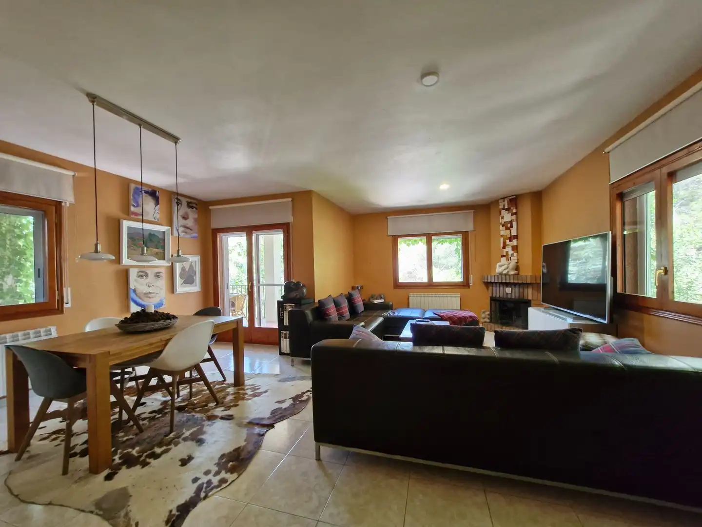 Living room of Houses for sale in Almoster  with Air Conditioner, Heating and Storage room