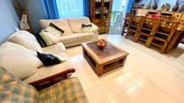 Sala d'estar de Casa o xalet en venda en Navalcarnero amb Aire condicionat i Terrassa