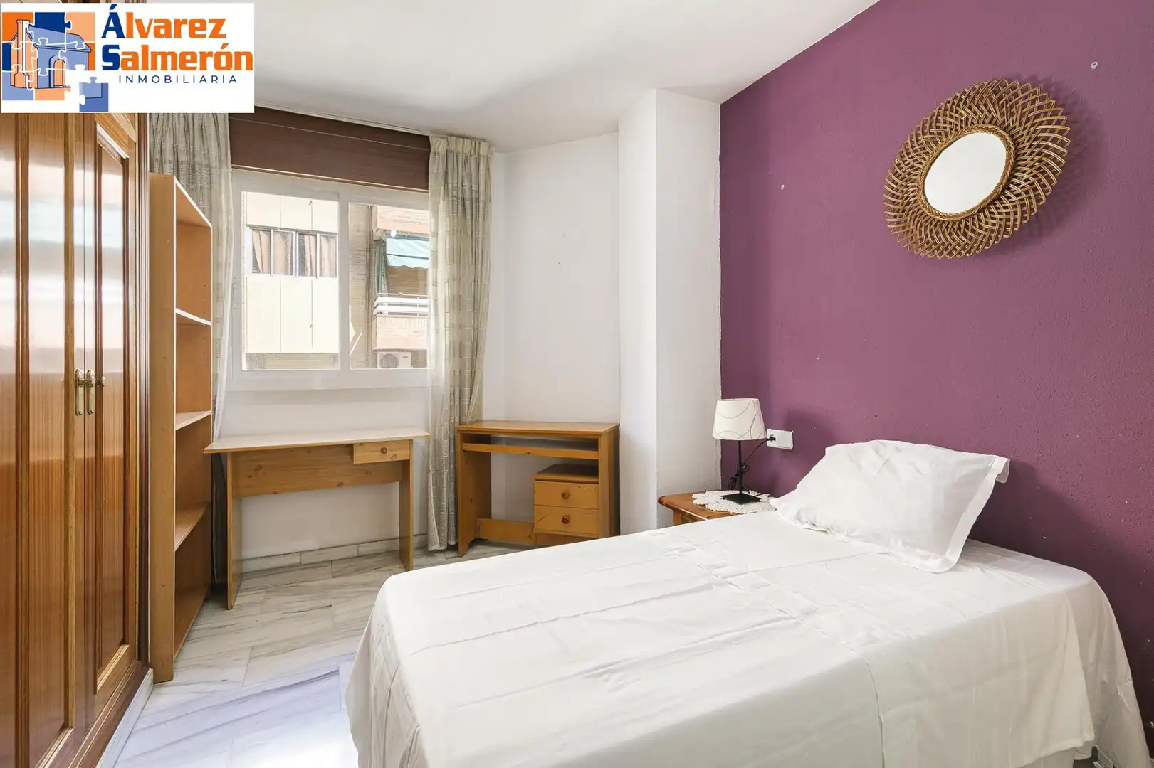 Dormitori de Apartament en venda en  Granada Capital