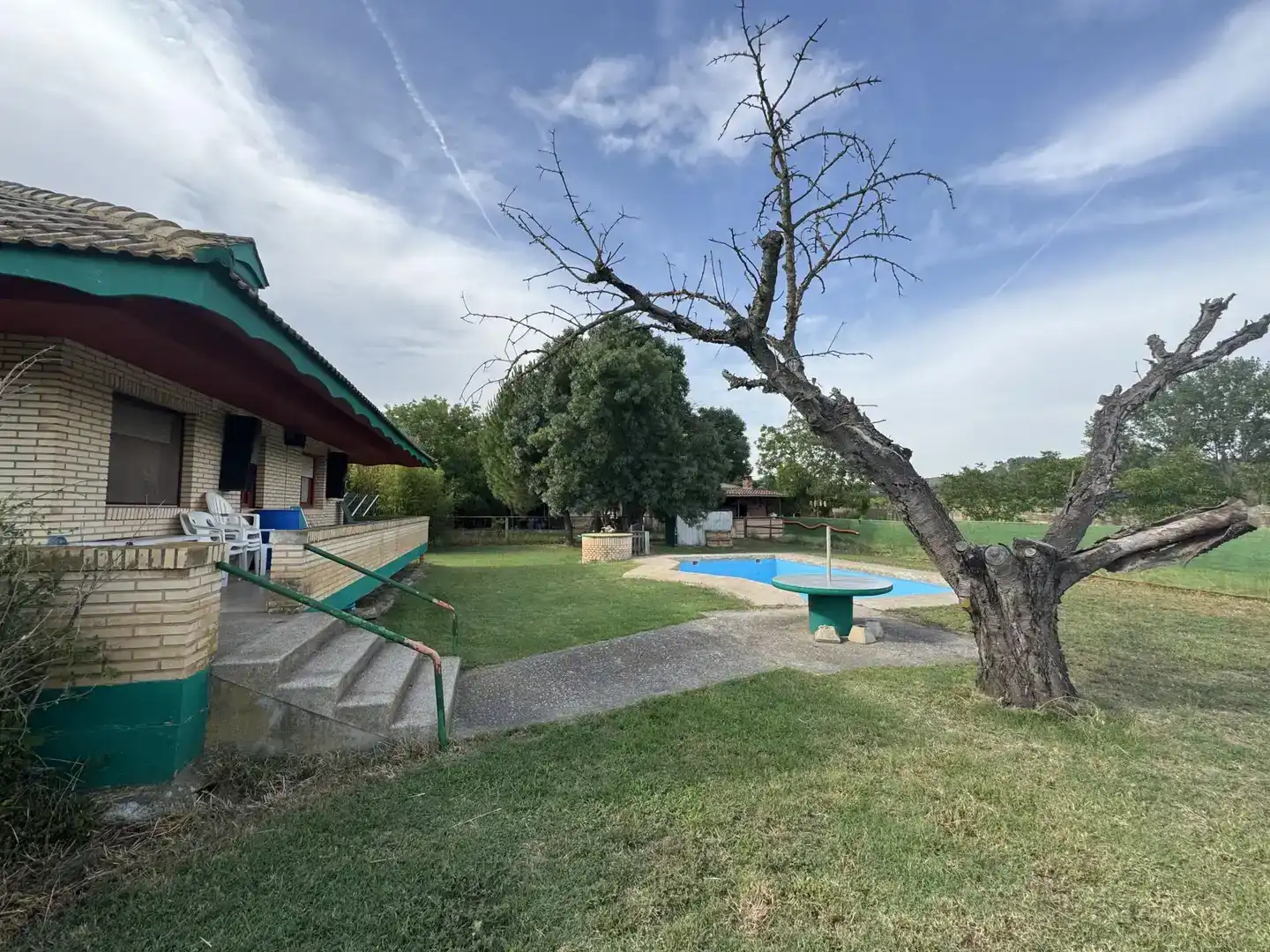 Piscina de Finca rústica en venda en Lodosa amb Jardí privat, Piscina i Moblat