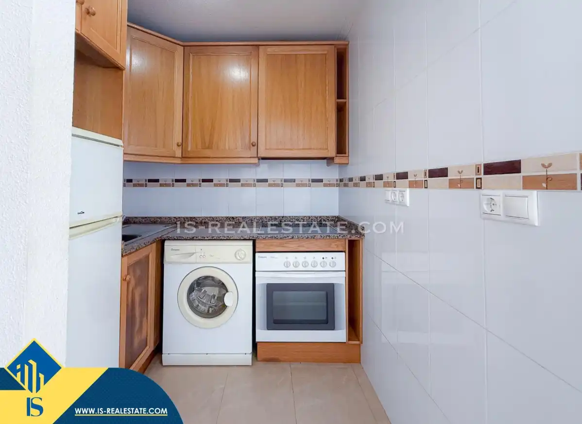 Cocina de Apartamento en venta en Torrevieja con Aire acondicionado, Calefacción y Terraza