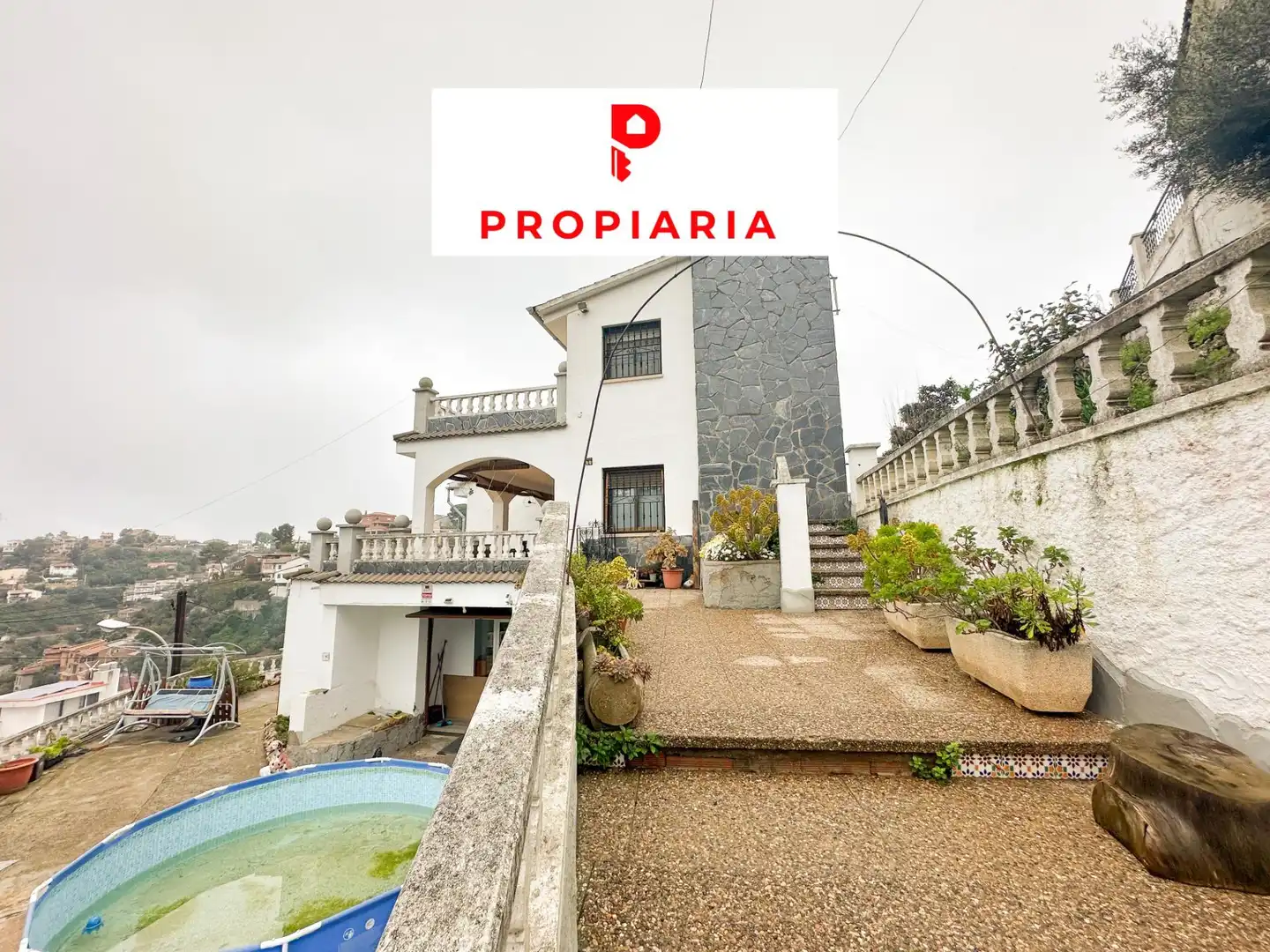 Casa con terraza en venta en Torrelles de Llobregat, imagen 2
