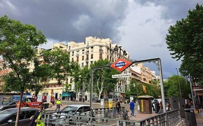 Exterior view of Flat for sale in  Madrid Capital  with Air Conditioner